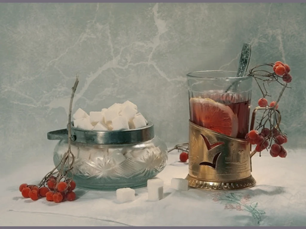 Здравословна наздравица в стакан!