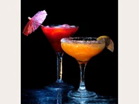 Наздраве с коктейл!
